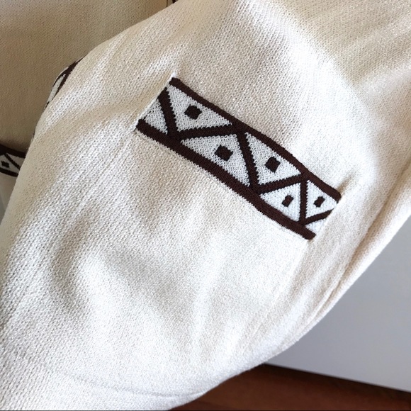 🚫SOLD🚫 St. John Short Sleeve Brown/Cream Jacket - Picture 5 of 6